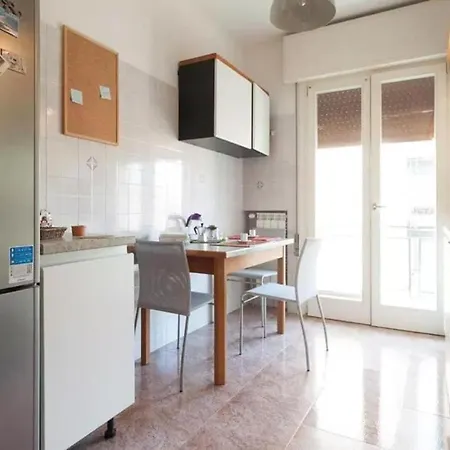 Apartment A 15 Minuti Da Venezia Bus Sotto Casa *