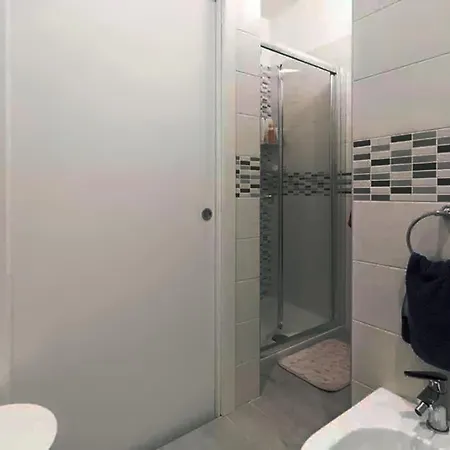 Apartment A 15 Minuti Da Venezia Bus Sotto Casa *
